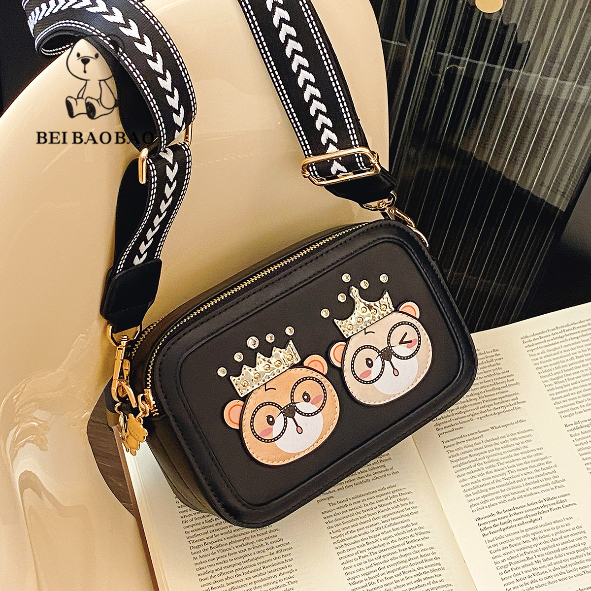 กระเป๋าผู้หญิงสวยๆ กระเป๋าสะพายข้างผู้หญิง กระเป๋าแบรนด์ BEAR BAG กระเป๋าหมีสุดคิ้ว!