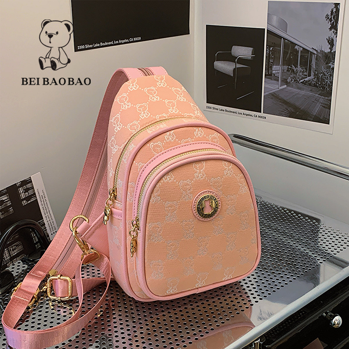 กระเป๋าผู้หญิงสวยๆ กระเป๋าสะพายข้างผู้หญิง กระเป๋าแบรนด์ BEAR BAG กระเป๋าหมีสุดคิ้ว!