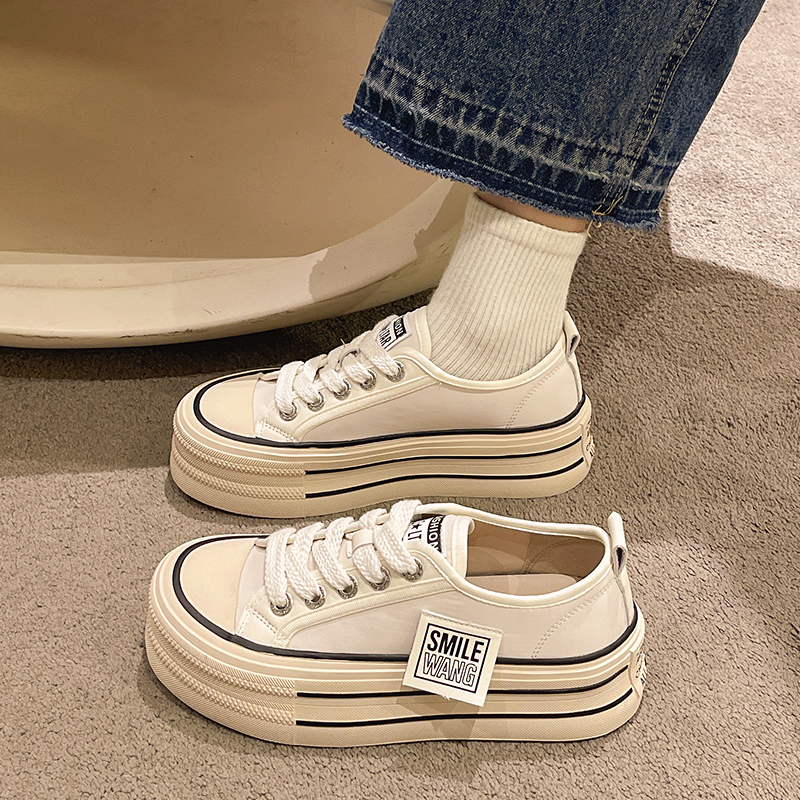 รองเท้าผ้าใบผู้หญิง ใส่สบาย รองเท้าผ้าใบใส่เที่ยวผู้หญิง มีSIZE 35 36 37 38 39 40