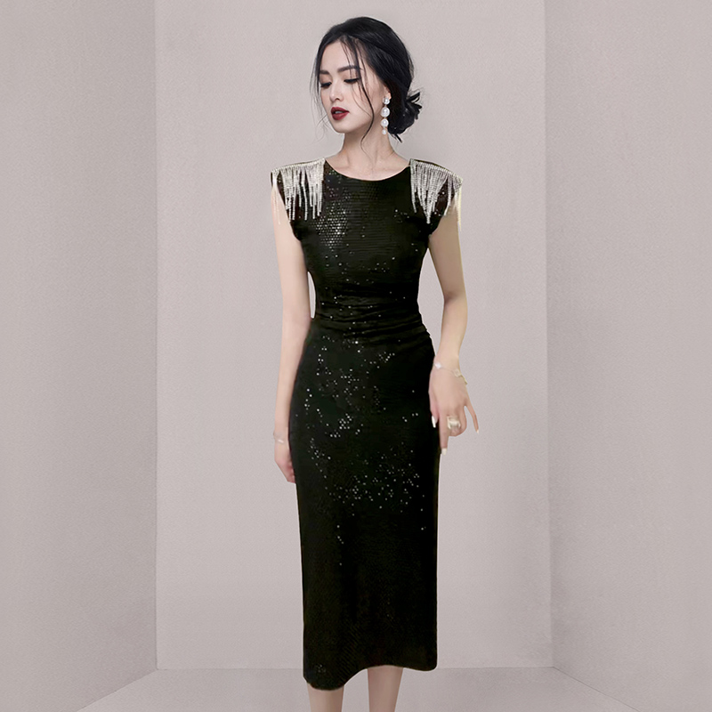 ชุดเดรสยาวสวยๆ สไตล์เกาหลี มีขนาด S M L XL สนใจทักแชท