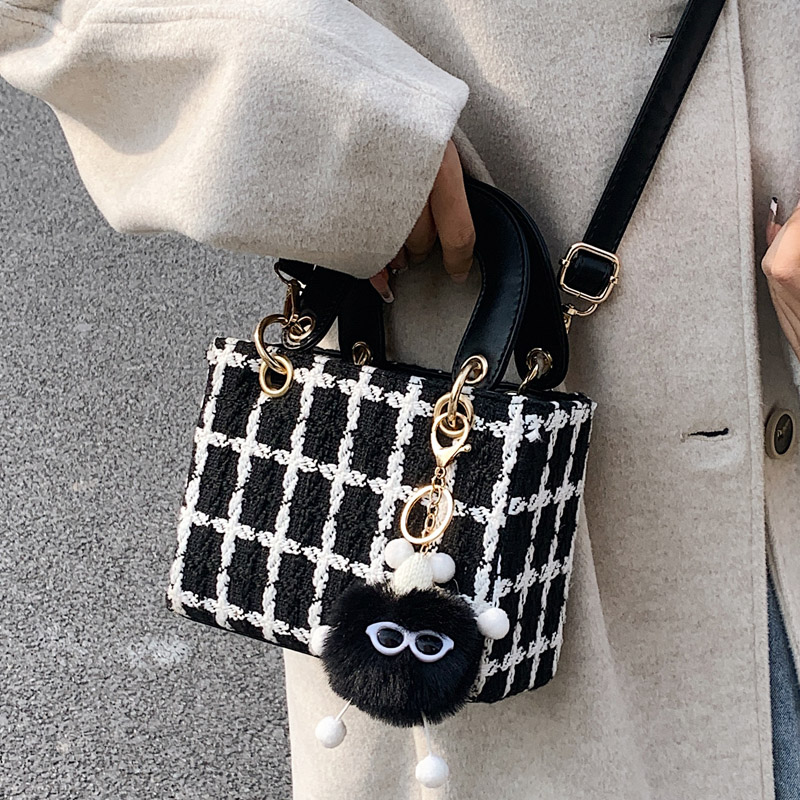 กระเป๋าผู้หญิงสวยๆ กระเป๋าสะพายข้างผู้หญิง กระเป๋าแบรนด์COOL BAG