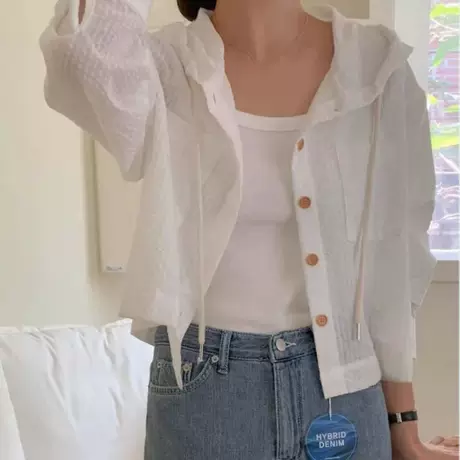 เสื้อยืดแขนยาว มีฮู้ด มีขนาด S M L XL สนใจทักแชท