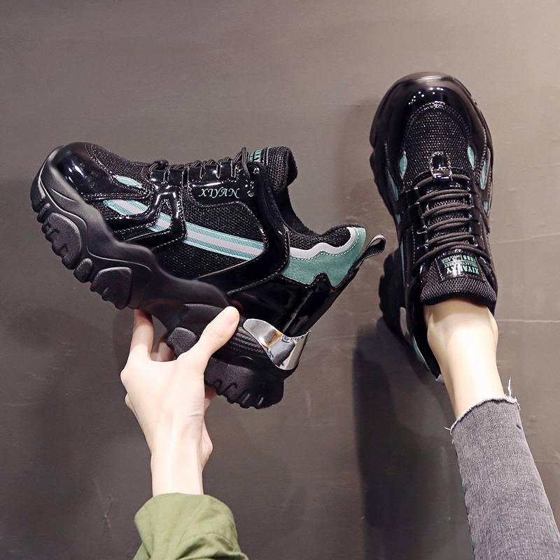 รองเท้าผ้าใบผู้หญิง ใส่สบาย รองเท้าผ้าใบใส่เที่ยวผู้หญิง มีSIZE 35 36 37 38 39 40