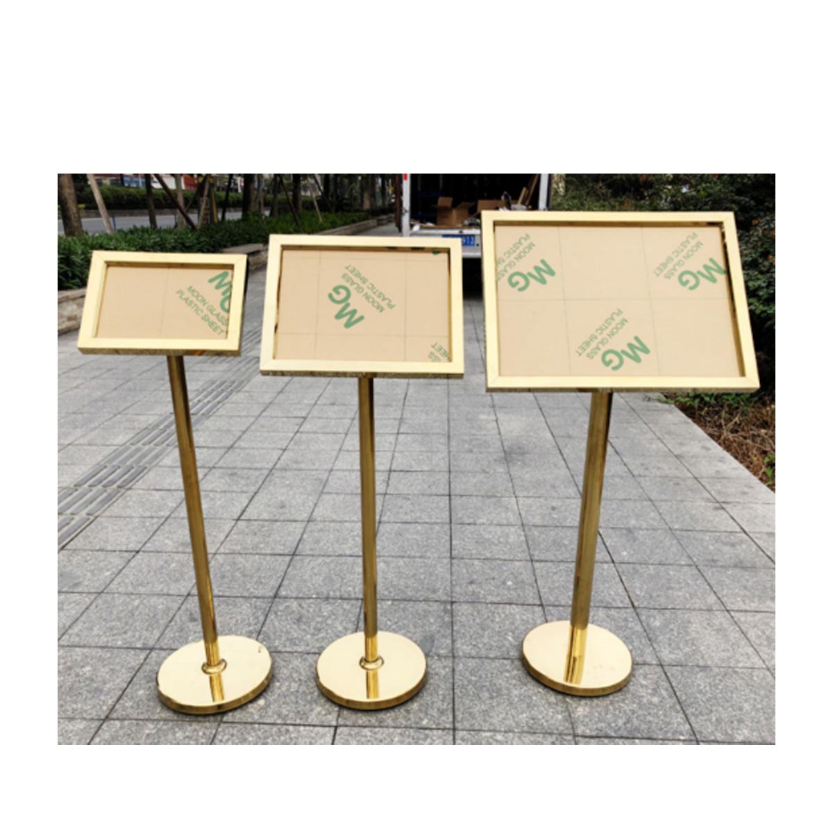 ขาตั้งโปสเตอร์