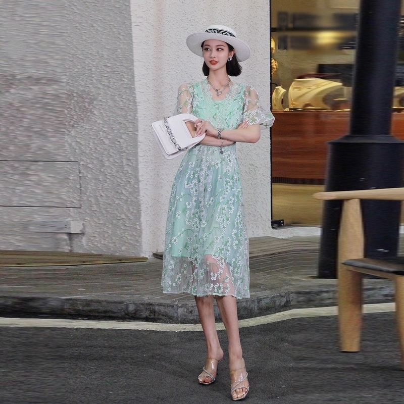 ชุดเดรสยาวสวยๆ ชุดกระโปรงยาว ชุดเดรสยาว ชุดแซกยาว มีขนาด S M L XL สนใจทักแชท