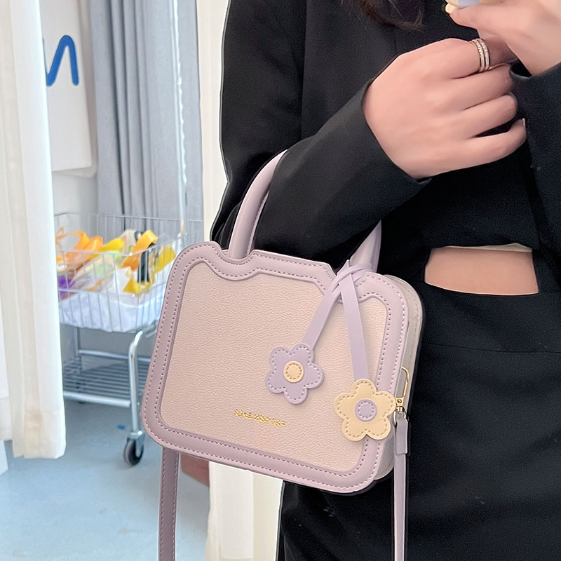 กระเป๋าผู้หญิงสวยๆ กระเป๋าสะพายข้างผู้หญิง กระเป๋าแบรนด์COOL BAG