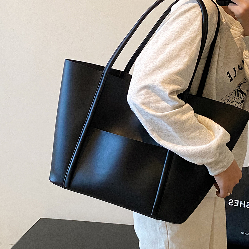 กระเป๋าผู้หญิงสวยๆ กระเป๋าสะพายข้างผู้หญิง กระเป๋าแบรนด์COOL BAG