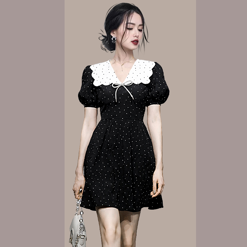 ชุดเดรสยาวสวยๆ สไตล์เกาหลี มีขนาด S M L XL สนใจทักแชท