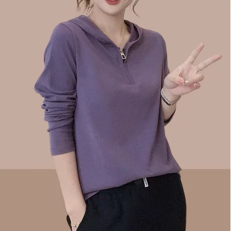 เสื้อยืดแขนยาว มีฮู้ด มีขนาด S M L XL สนใจทักแชท