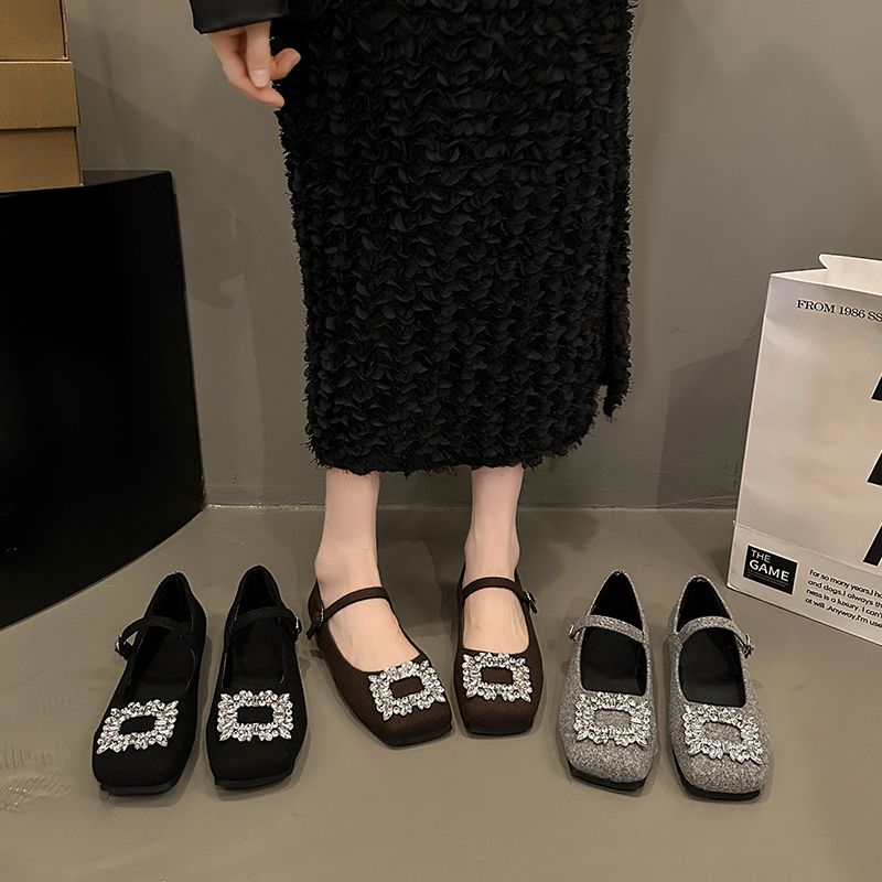 รองเท้าคัทชูผู้หญิงส้นเตี้ย ใส่สบาย มีขนาด35-40