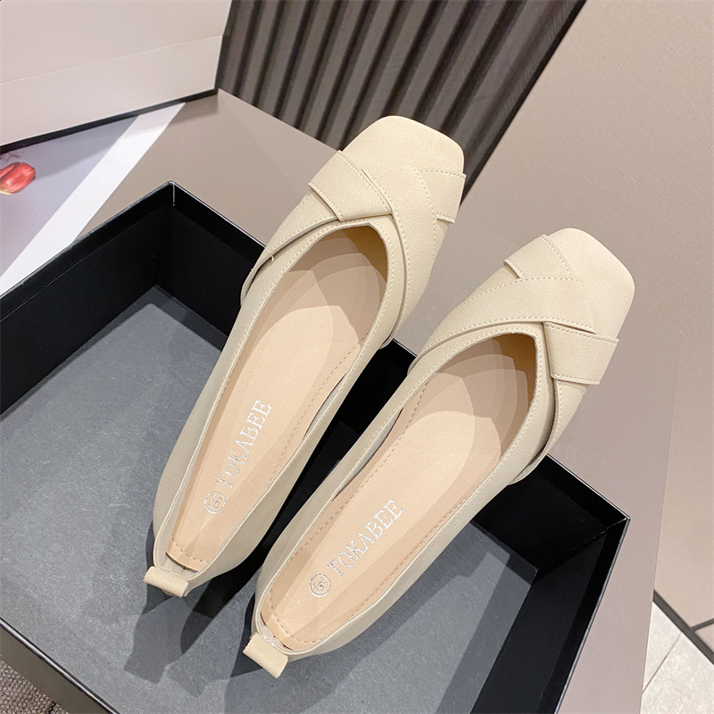 รองเท้าคัทชูผู้หญิงส้นเตี้ย ใส่สบาย มีขนาด35-40