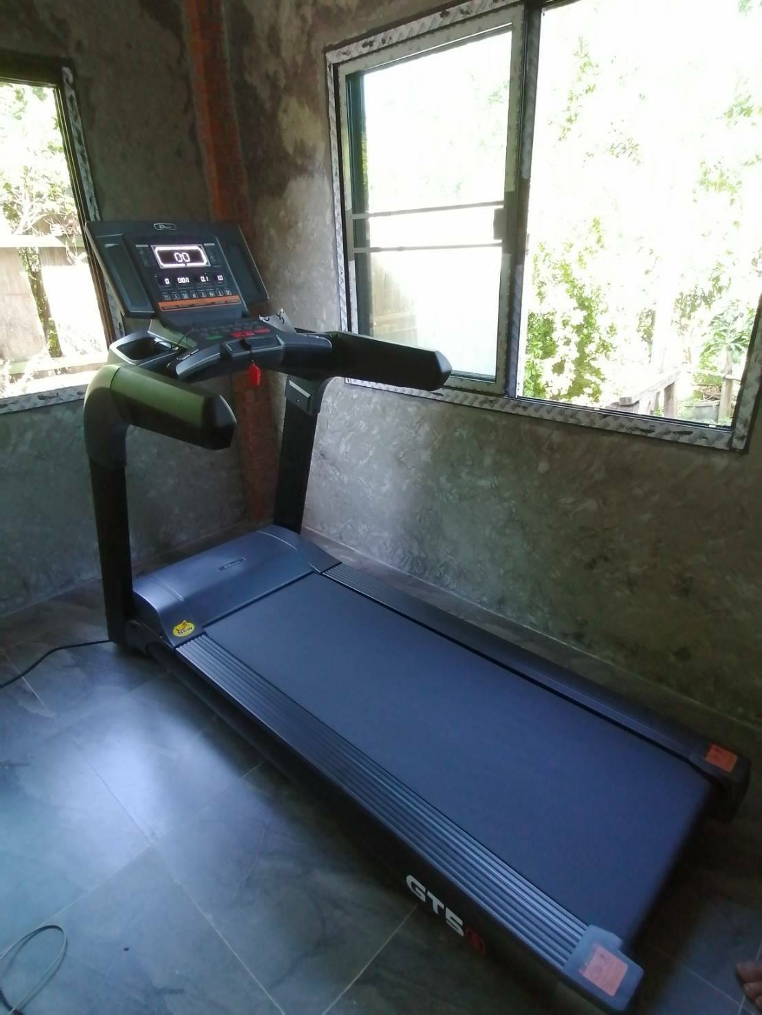 ลู่วิ่งไฟฟ้ารุ่นยอดนิยม ระบบ AC Motors #GT5s