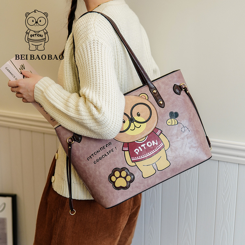 กระเป๋าผู้หญิงสวยๆ กระเป๋าสะพายข้างผู้หญิง กระเป๋าแบรนด์ BEAR BAG กระเป๋าหมีสุดคิ้ว!