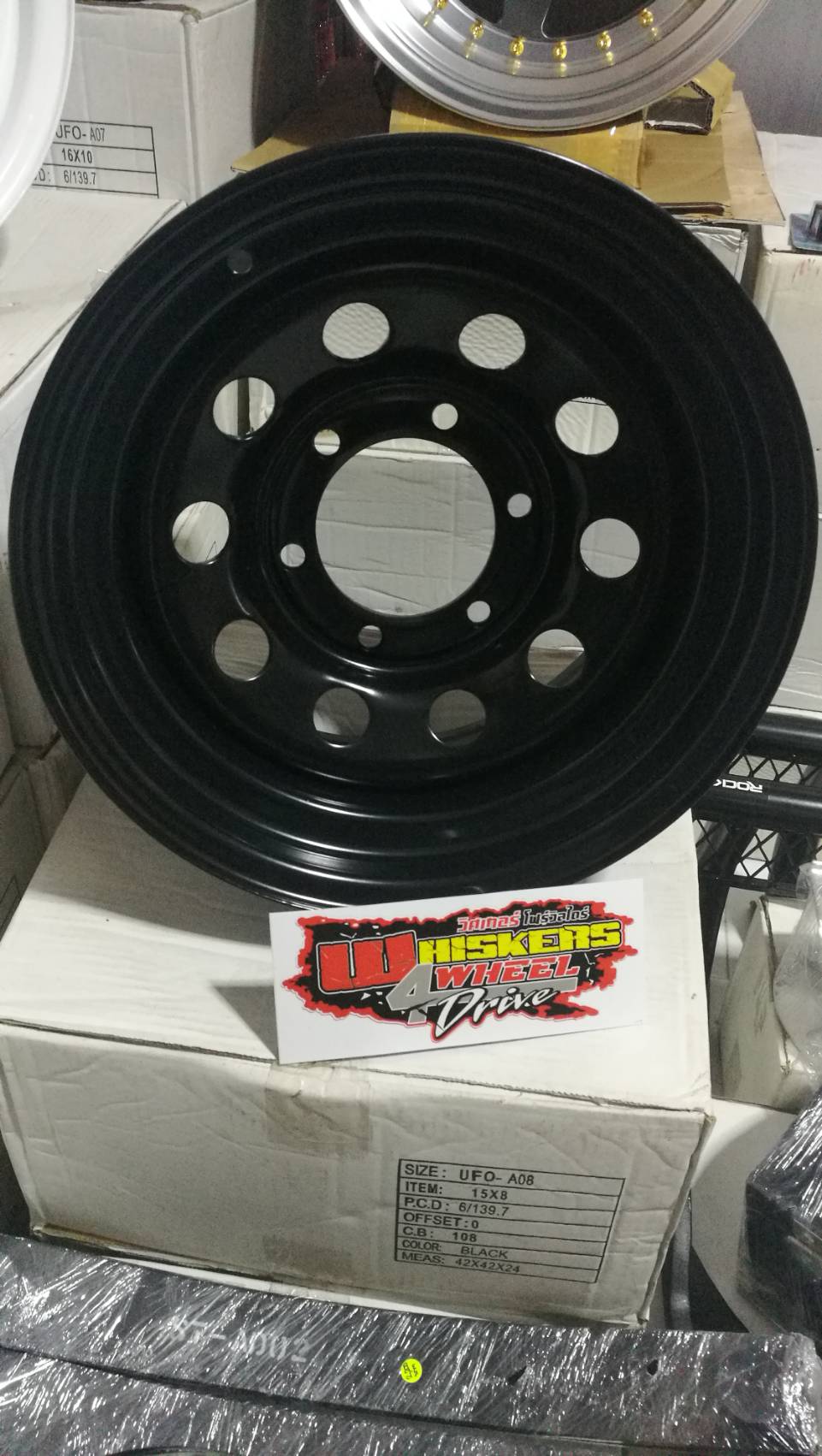 ล้อกระทะ OFF ROAD ขอบ 15-8"-offset 0 ดำ-UFO-A08 (6รู 139.7 ) ดำ (CB108) รูกลม