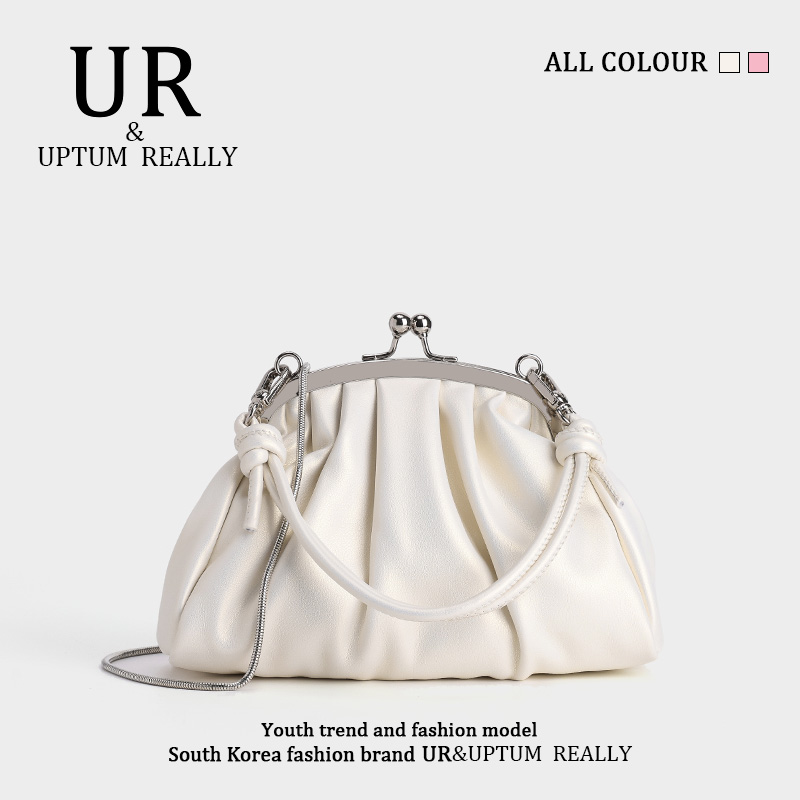 กระเป๋าผู้หญิงสวยๆ กระเป๋าสะพายข้างผู้หญิง กระเป๋าแบรนด์ BEAR BAG กระเป๋าหมีสุดคิ้ว!