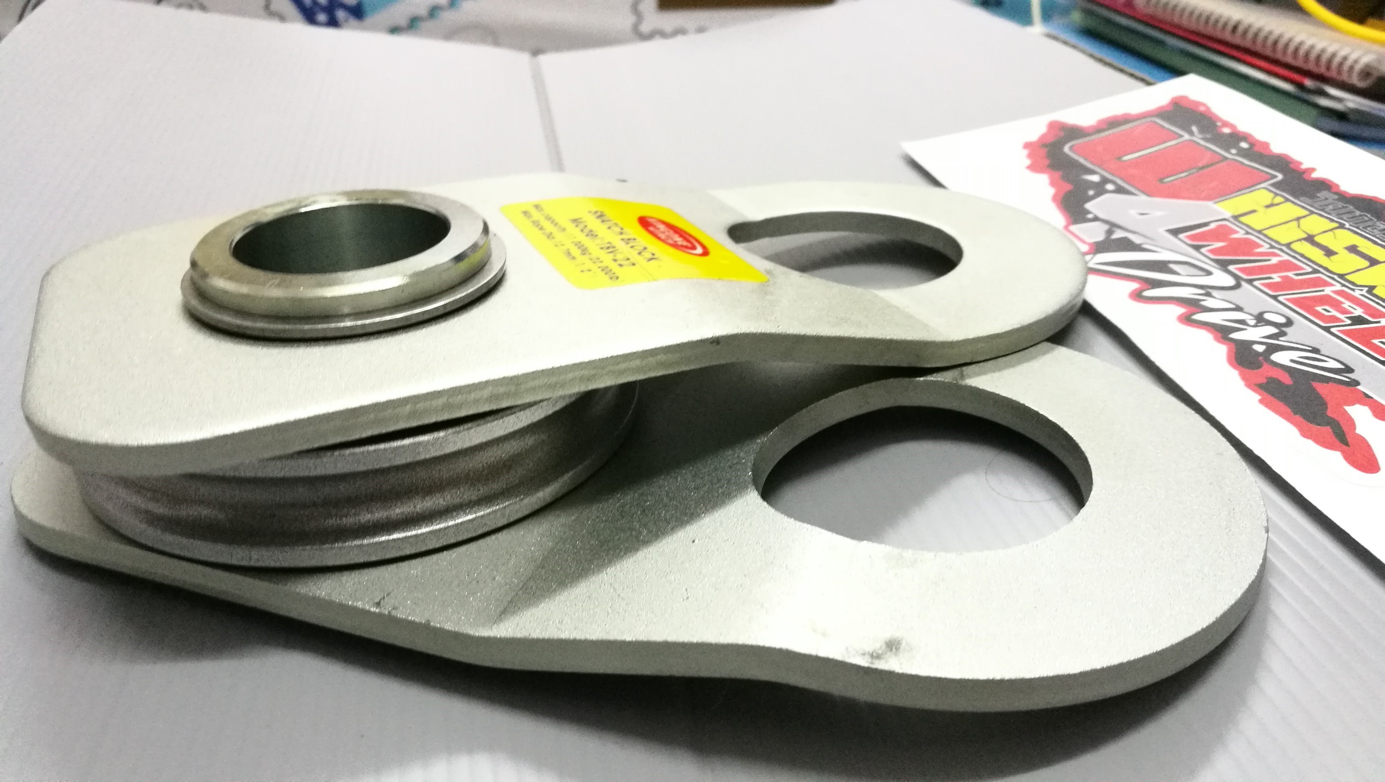 สเน็ทบ็อค หรือ รอกทด เปลี่ยนมุมในการดึง หากมีอุปสรรคกับสถานที่แคบ หรือ คล้องต้นไม้แล้วดึงตัวเอง