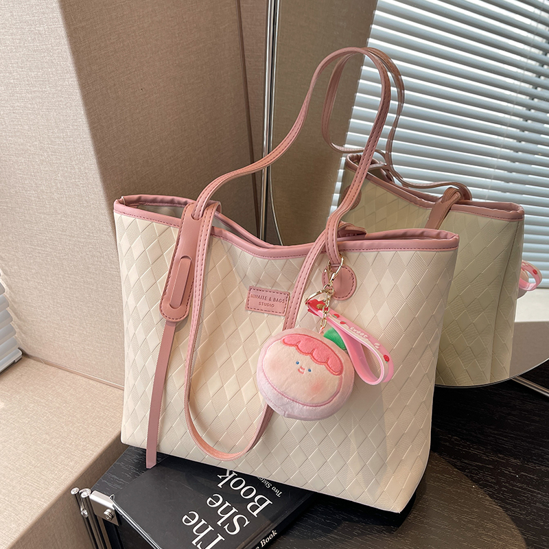 กระเป๋าผู้หญิงสวยๆ กระเป๋าสะพายข้างผู้หญิง กระเป๋าแบรนด์COOL BAG