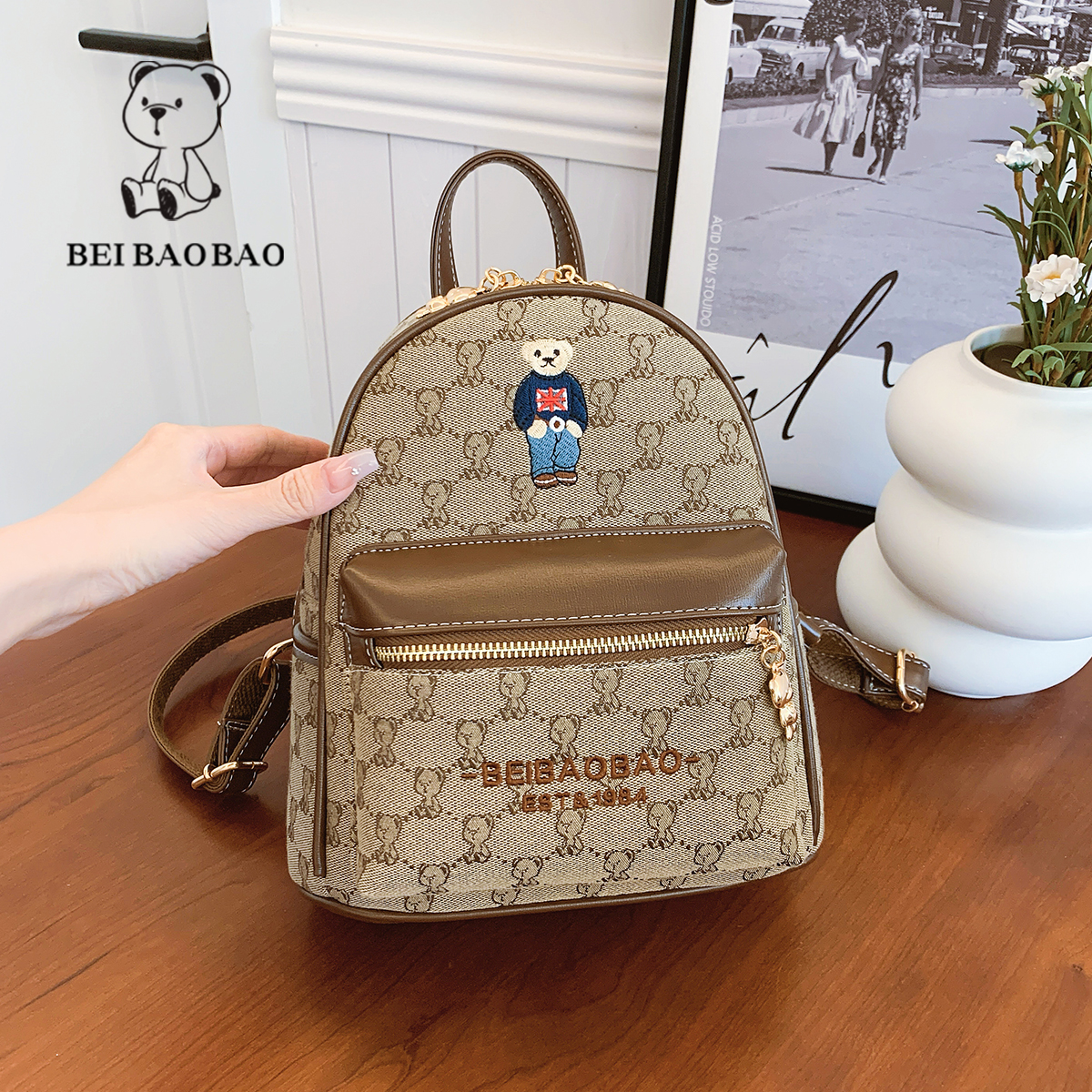 กระเป๋าผู้หญิงสวยๆ กระเป๋าสะพายข้างผู้หญิง กระเป๋าแบรนด์ BEAR BAG กระเป๋าหมีสุดคิ้ว!