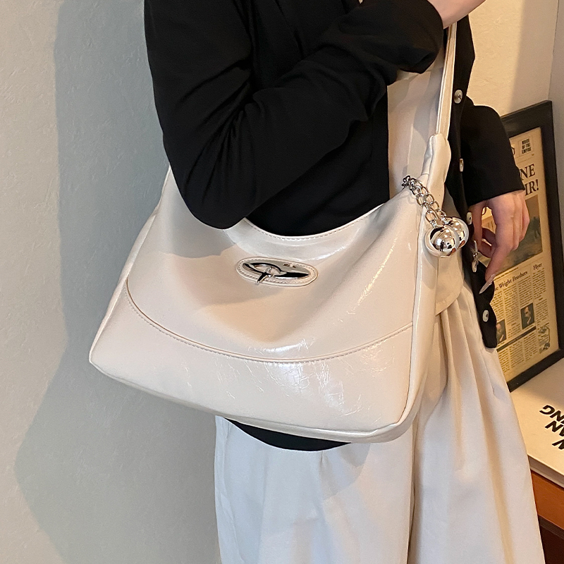 กระเป๋าผู้หญิงสวยๆ กระเป๋าสะพายข้างผู้หญิง กระเป๋าแบรนด์COOL BAG