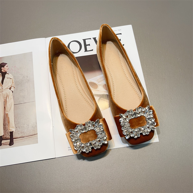 รองเท้าคัทชูผู้หญิงส้นเตี้ย ใส่สบาย มีขนาด35-40