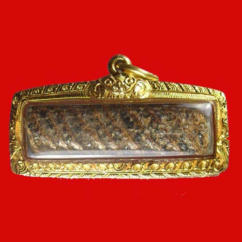 ตะกรุดเนื้อตะกั่วถักเชือกลงรัก หลวงปู่เอี่ยม วัดหนัง กทม.