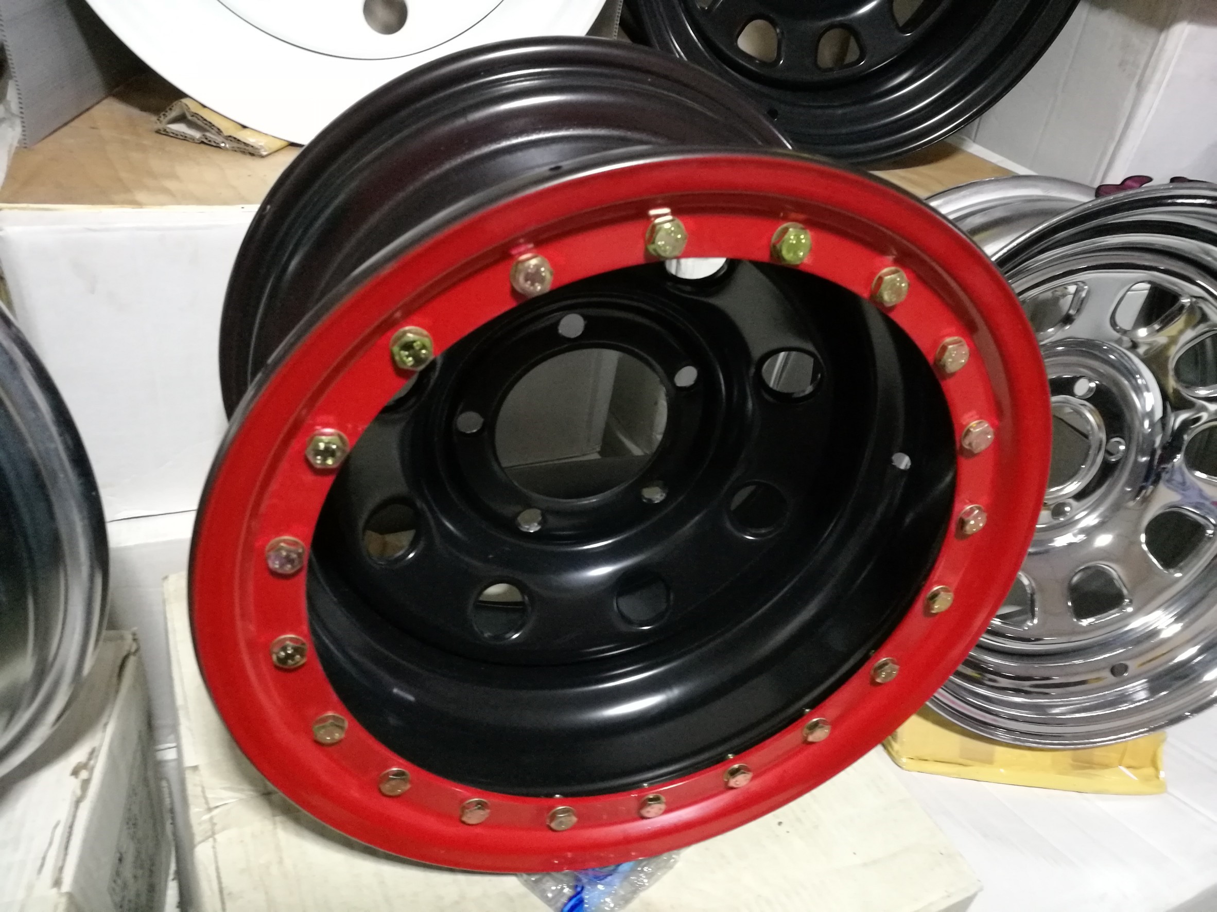 ล้อกระทะนำเข้า Asia Road ขอบ 15x8"-offset-40 (5รู 139.7) ดำขอบแดง