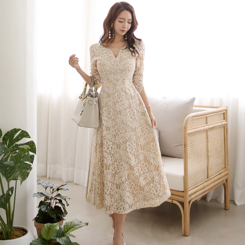 ชุดเดรสยาวสวยๆ สไตล์เกาหลี มีขนาด S M L XL สนใจทักแชท