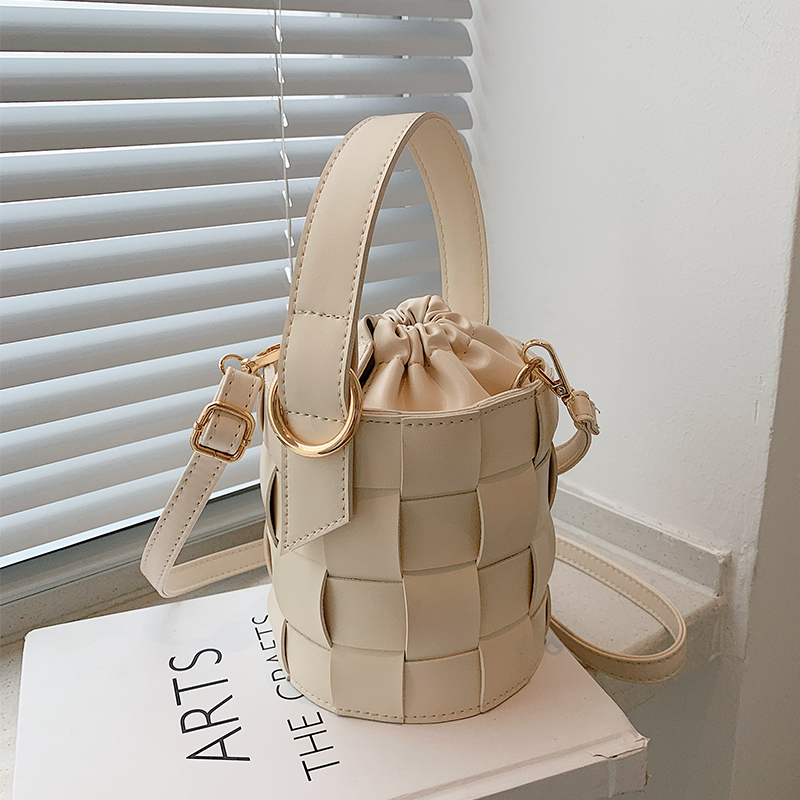 กระเป๋าผู้หญิงสวยๆ กระเป๋าสะพายข้างผู้หญิง กระเป๋าแบรนด์COOL BAG