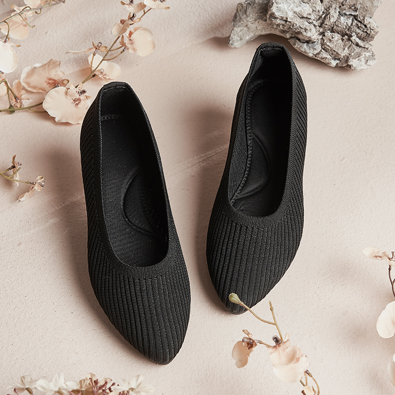 รองเท้าผ้าใบผู้หญิง ใส่สบาย รองเท้าผ้าใบใส่เที่ยวผู้หญิง มีSIZE 35 36 37 38 39 40