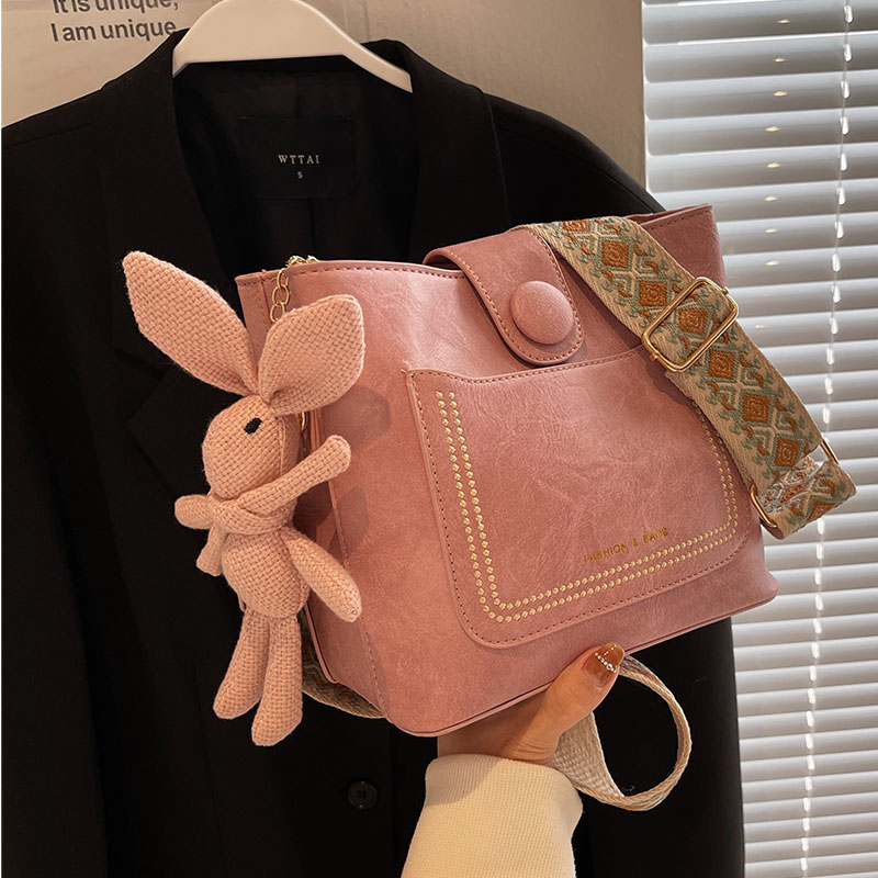 กระเป๋าผู้หญิงสวยๆ กระเป๋าสะพายข้างผู้หญิง กระเป๋าแบรนด์COOL BAG