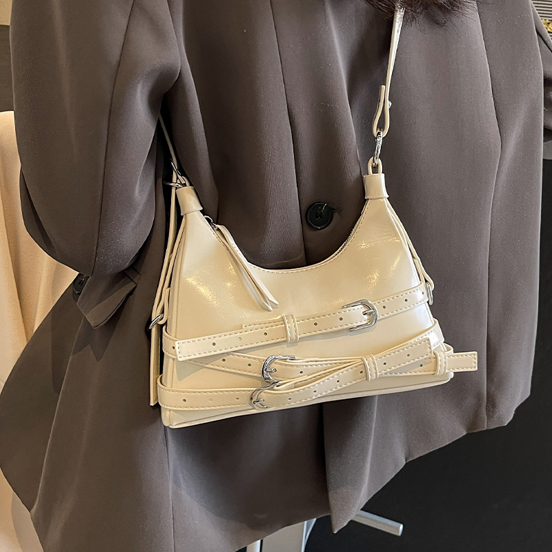 กระเป๋าผู้หญิงสวยๆ กระเป๋าสะพายข้างผู้หญิง กระเป๋าแบรนด์COOL BAG