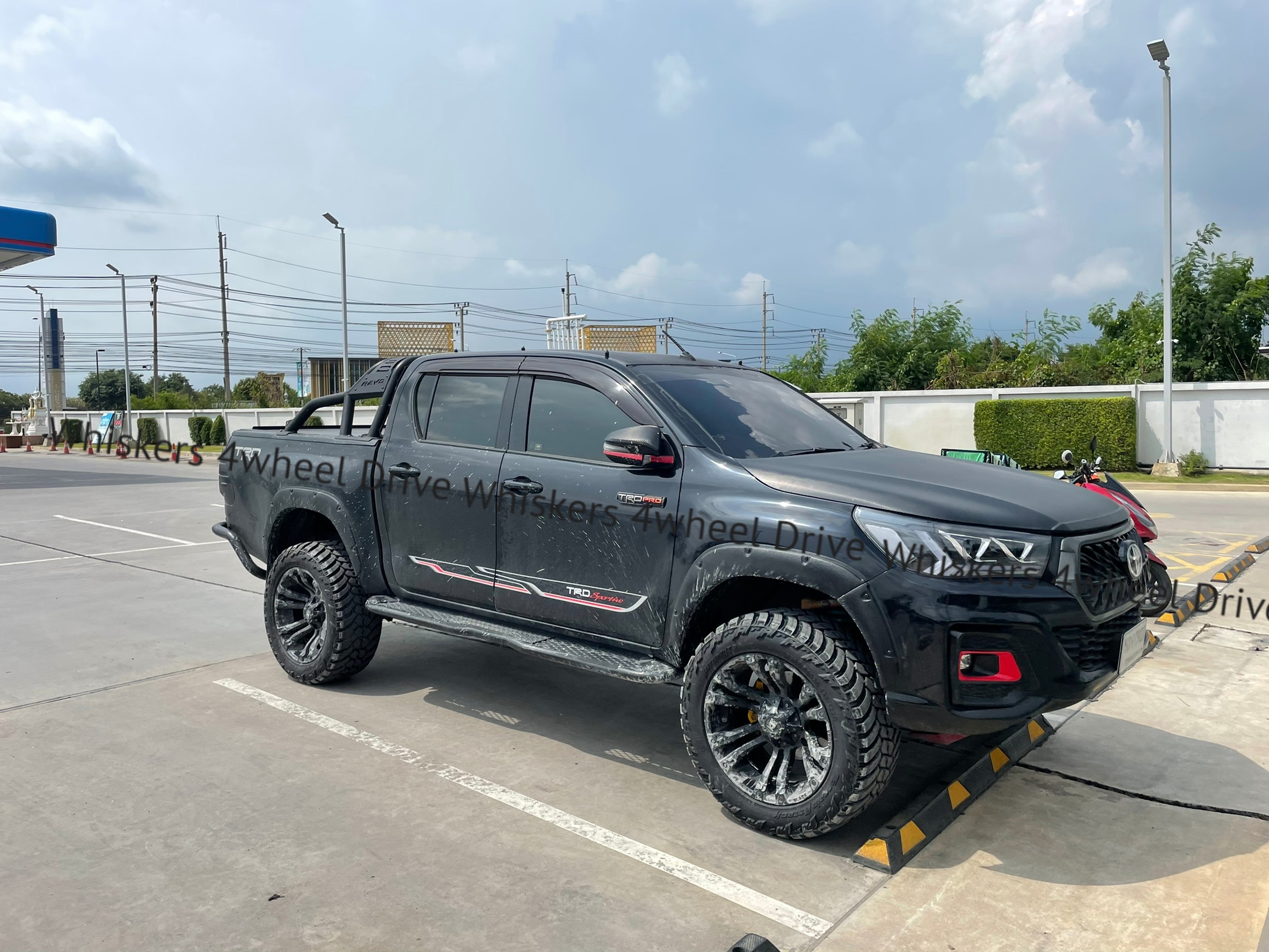 Toyota Revo (4WD/Prerunner)