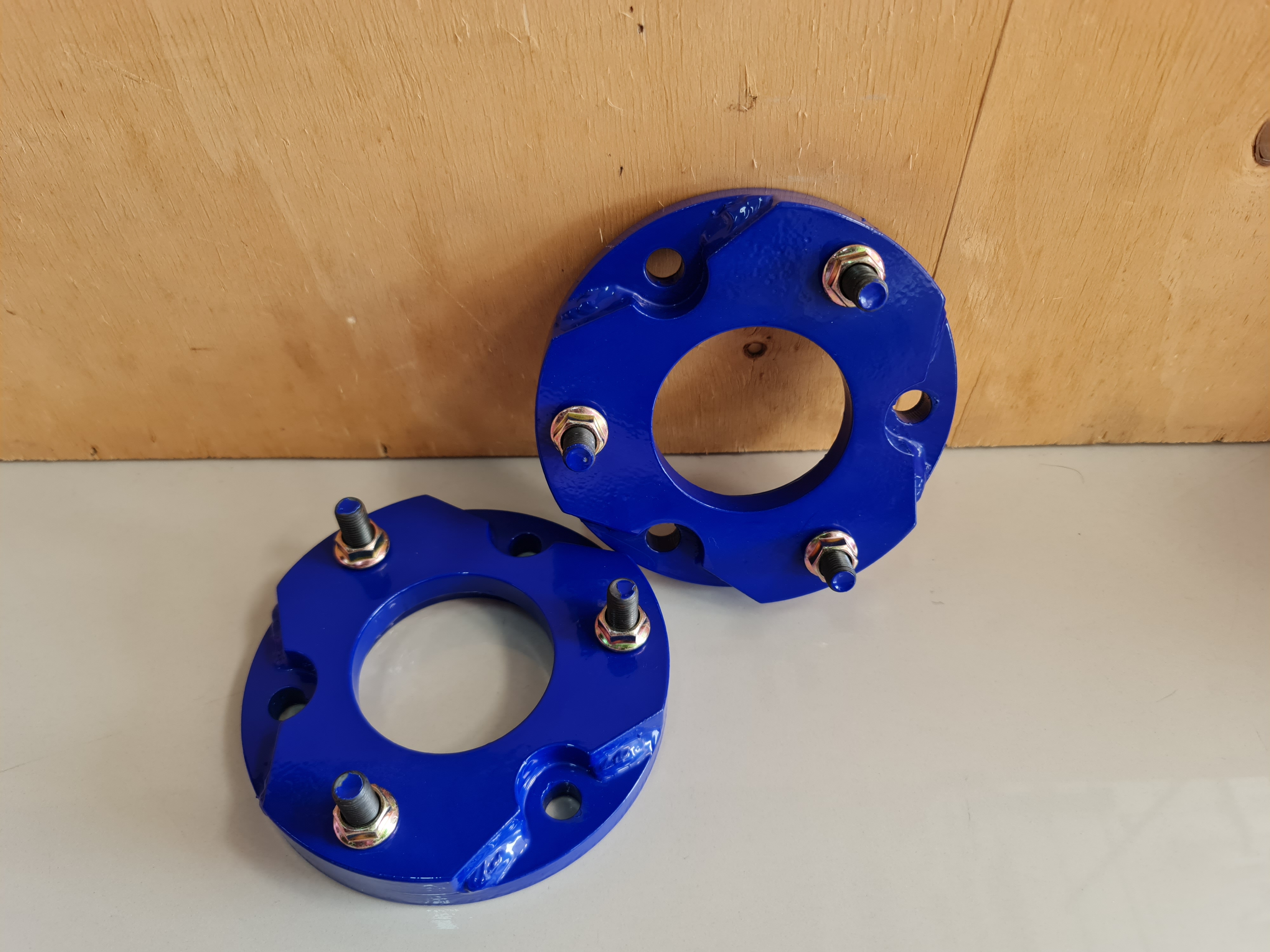 ก้อนรองหัวโช๊ค MITSUBISHI TRITON