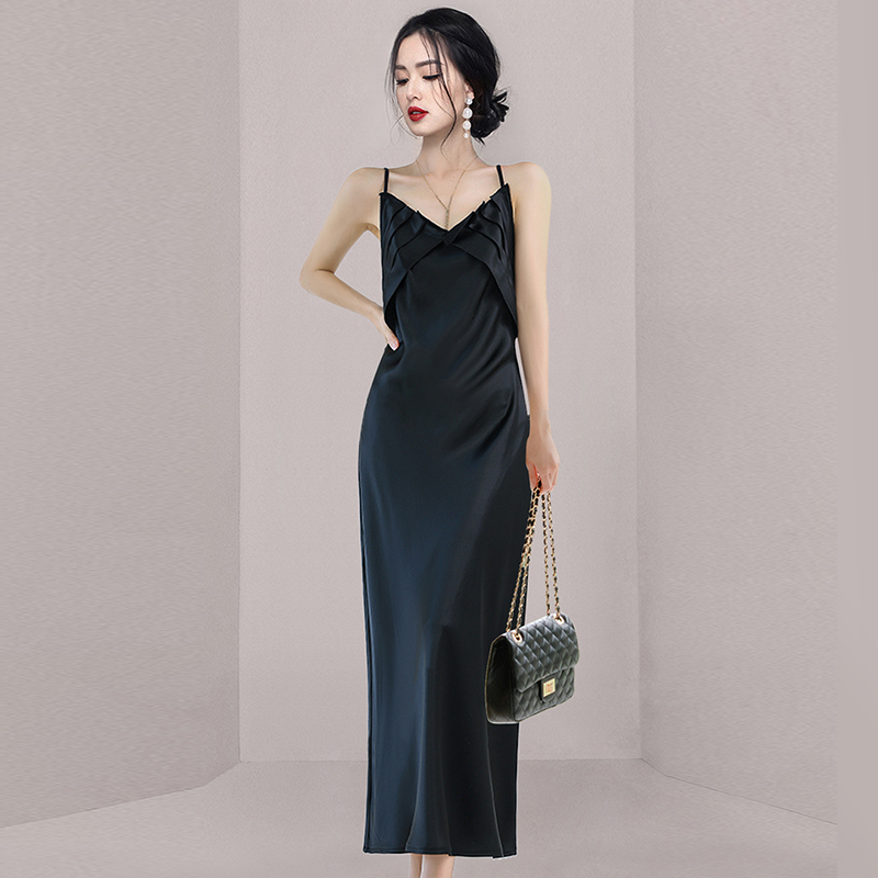 ชุดเดรสยาวสวยๆ สไตล์เกาหลี มีขนาด S M L XL สนใจทักแชท