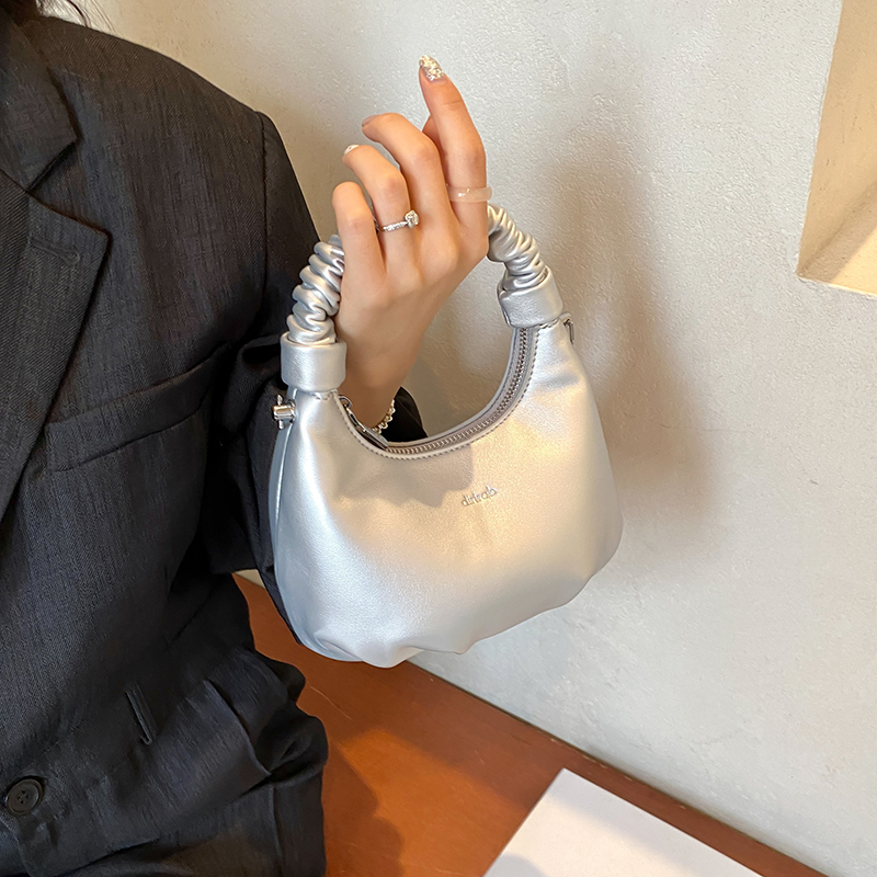 กระเป๋าผู้หญิงสวยๆ กระเป๋าสะพายข้างผู้หญิง กระเป๋าแบรนด์COOL BAG