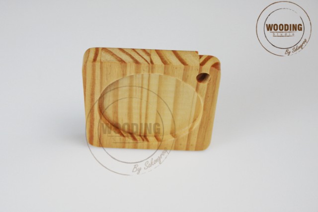 ที่รองแก้วไม้สน