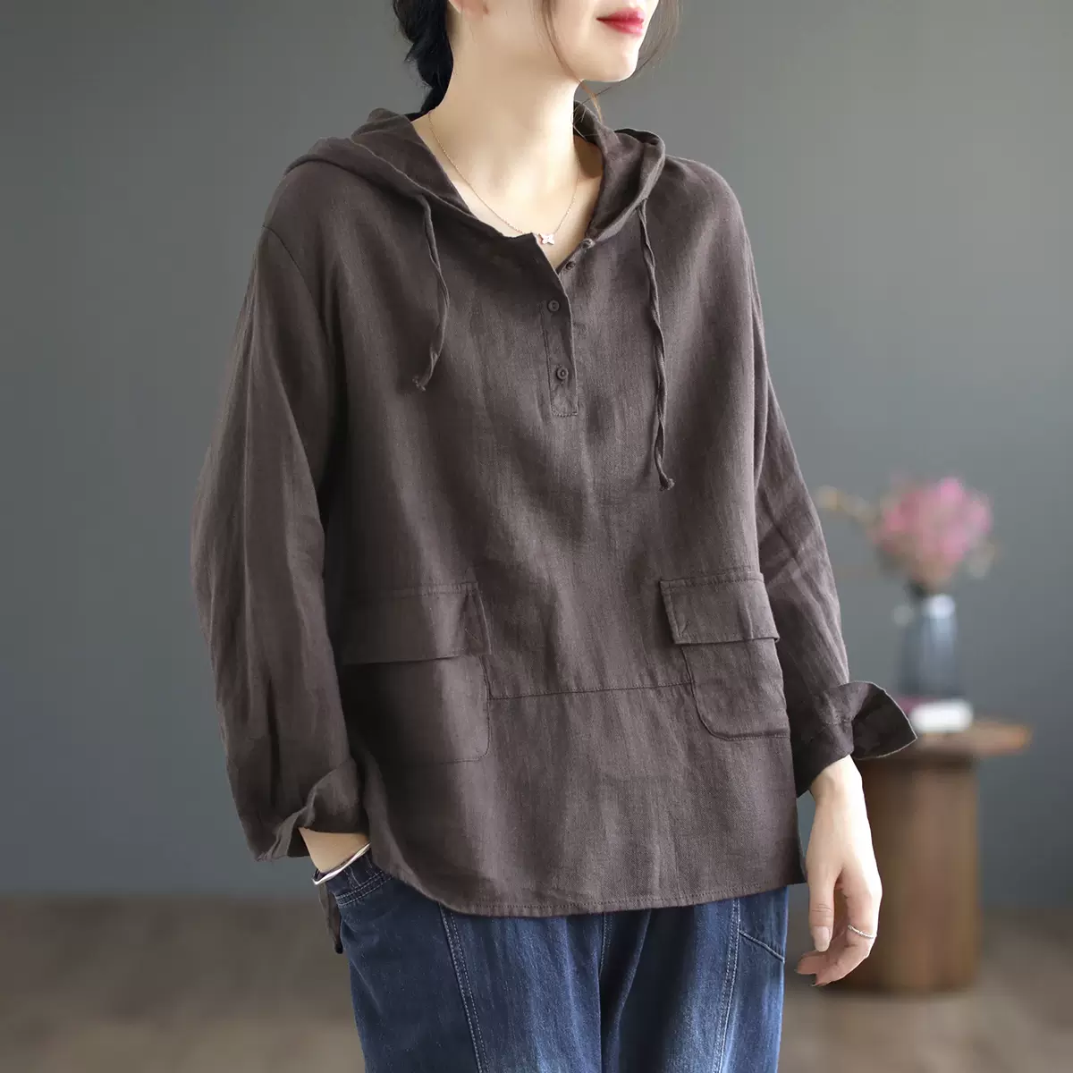เสื้อยืดแขนยาว มีฮู้ด มีขนาด S M L XL สนใจทักแชท