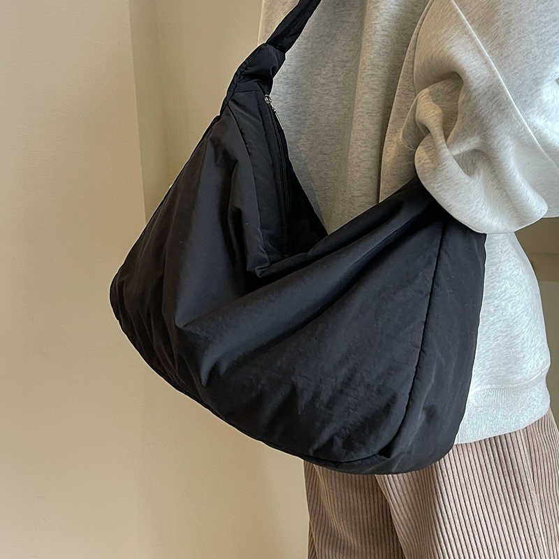 กระเป๋าผู้หญิงสวยๆ กระเป๋าสะพายข้างผู้หญิง กระเป๋าแบรนด์COOL BAG