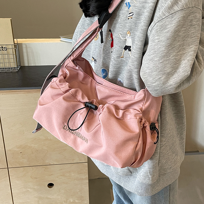 กระเป๋าผู้หญิงสวยๆ กระเป๋าสะพายข้างผู้หญิง กระเป๋าแบรนด์COOL BAG