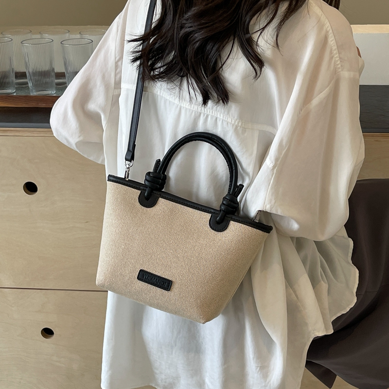กระเป๋าผู้หญิงสวยๆ กระเป๋าสะพายข้างผู้หญิง กระเป๋าแบรนด์COOL BAG
