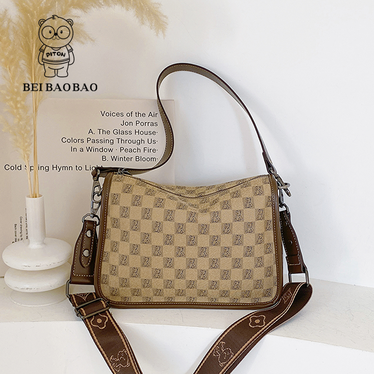 กระเป๋าผู้หญิงสวยๆ กระเป๋าสะพายข้างผู้หญิง กระเป๋าแบรนด์ BEAR BAG กระเป๋าหมีสุดคิ้ว!