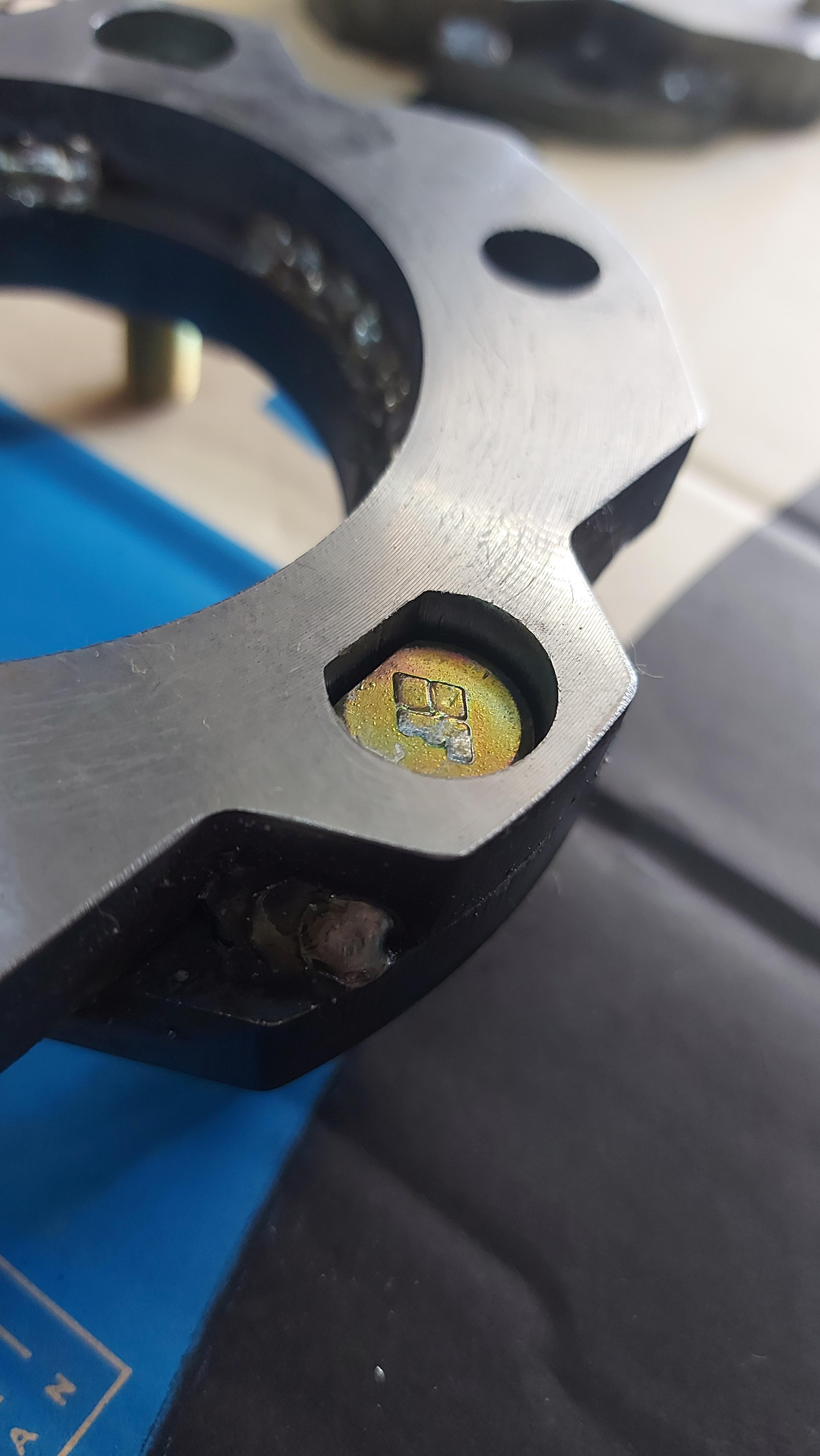 ก้อนรองหัวโช๊ค ISUZU ALL-NEW D-MAX