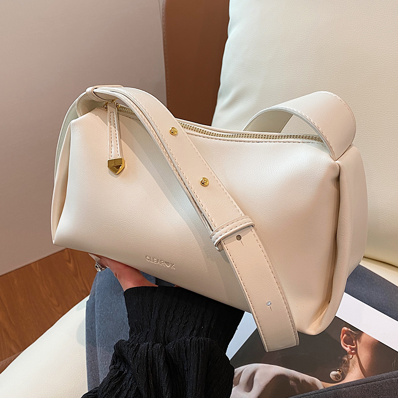 กระเป๋าผู้หญิงสวยๆ กระเป๋าสะพายข้างผู้หญิง กระเป๋าแบรนด์COOL BAG