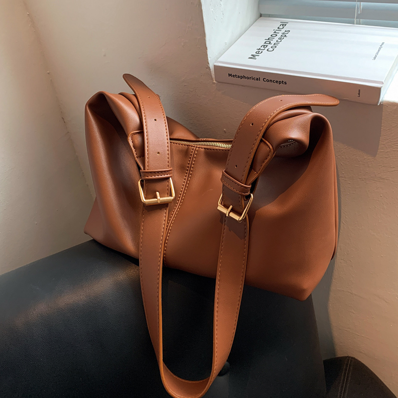 กระเป๋าผู้หญิงสวยๆ กระเป๋าสะพายข้างผู้หญิง กระเป๋าแบรนด์COOL BAG