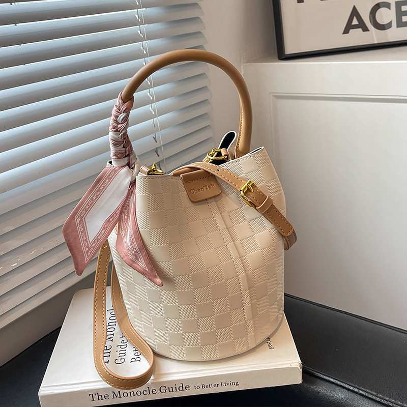 กระเป๋าผู้หญิงสวยๆ กระเป๋าสะพายข้างผู้หญิง กระเป๋าแบรนด์COOL BAG