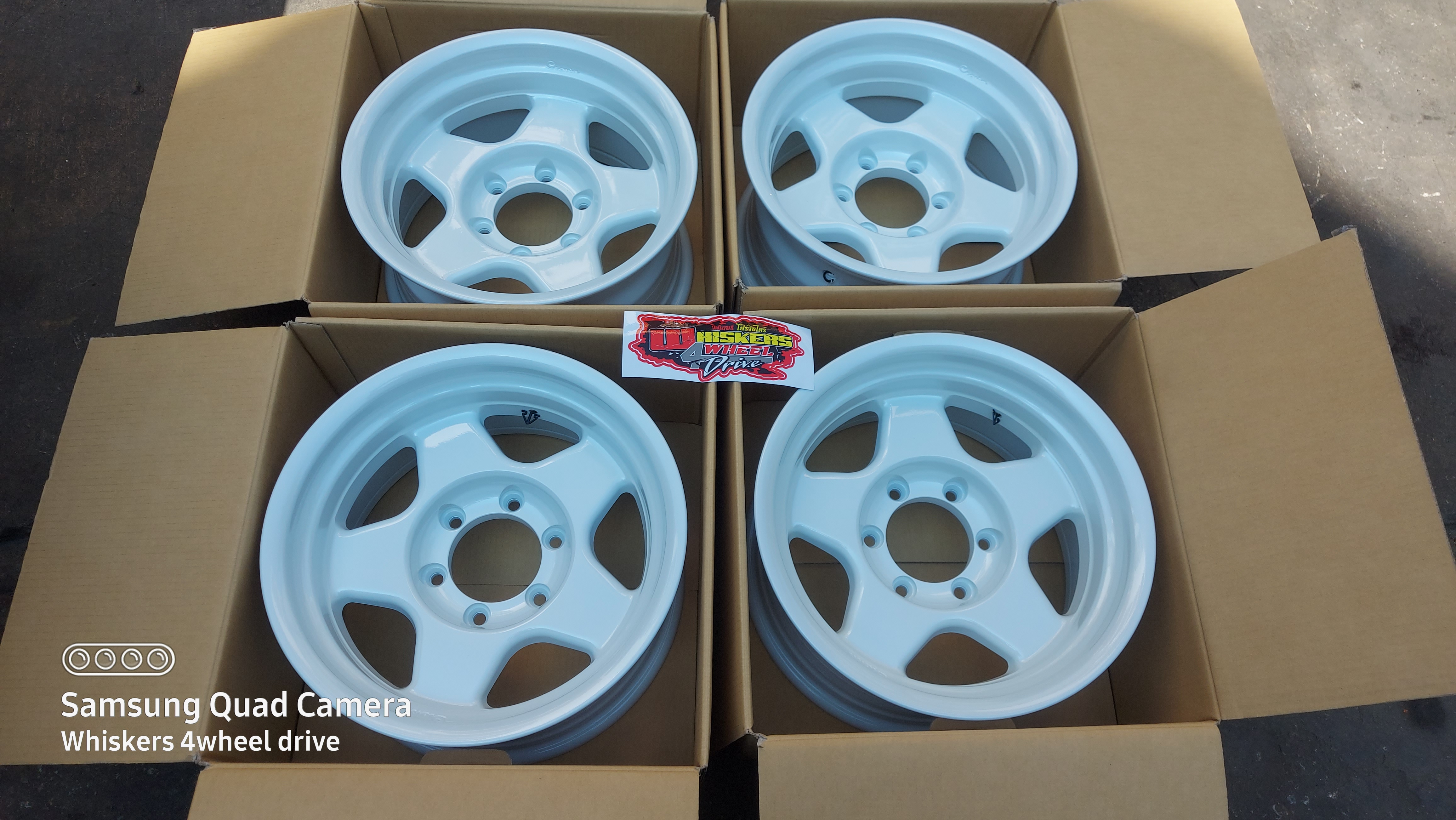 แม็กซ์เบทเล่ 16×8-25 ขาว