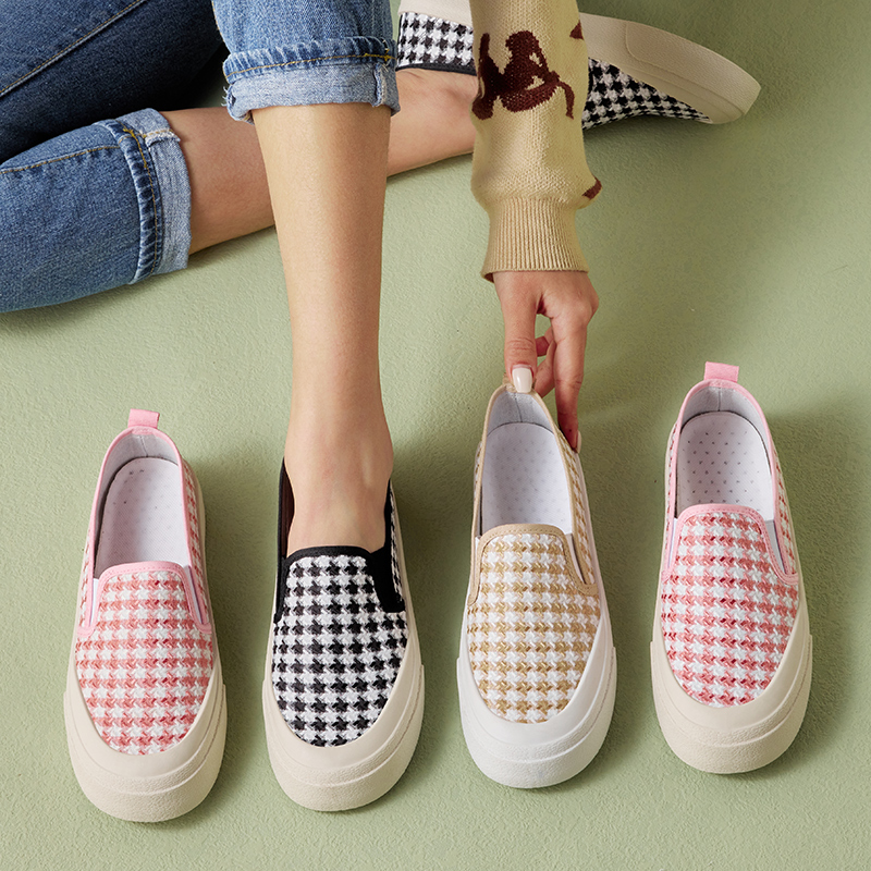 รองเท้าผ้าใบผู้หญิง ใส่สบาย รองเท้าผ้าใบใส่เที่ยวผู้หญิง มีSIZE 35 36 37 38 39 40