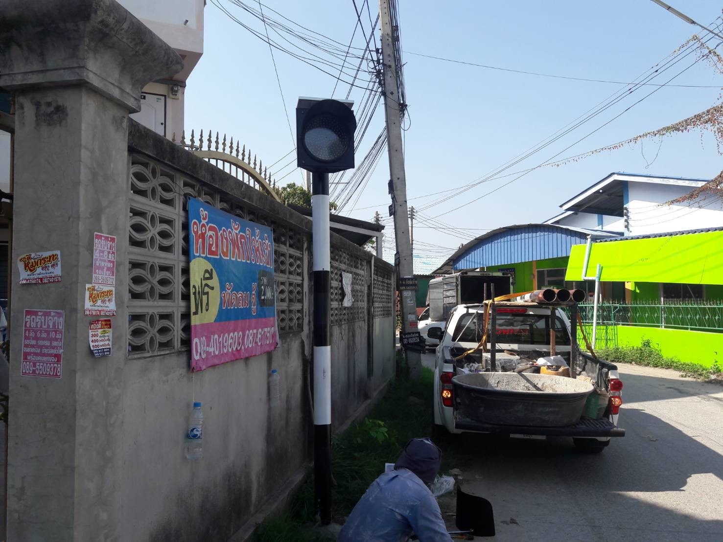 งานติดตั้งโคมสัญญาณไฟกระพริบพลังงานแสงอาทิตย์ ทต.หนองตำลึง
