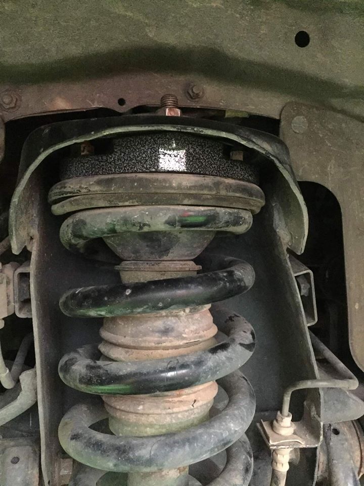 ก้อนรองหัวโช๊ค MITSUBISHI TRITON