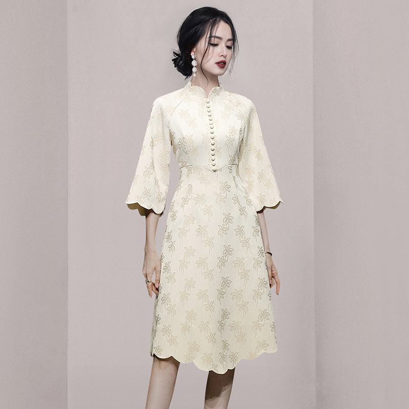 ชุดเดรสยาวสวยๆ สไตล์เกาหลี มีขนาด S M L XL สนใจทักแชท